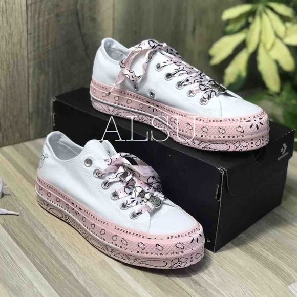 NWT Conv&Miley Ctas Lift OX White Pink Dogwood W - Picture 2 of 7